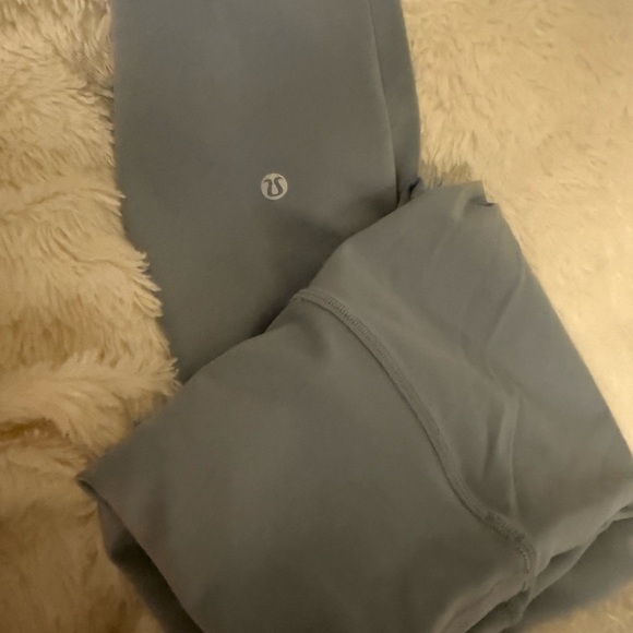 lululemon women leggings size 4 - Picture 7 of 7